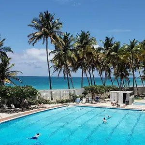 kasa-las-palmas-studio-apt-for-2-ocean-view-beachfront.top-hotels-puertorico.com/